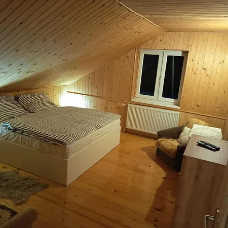 Na Hradzi Hétvégi ház