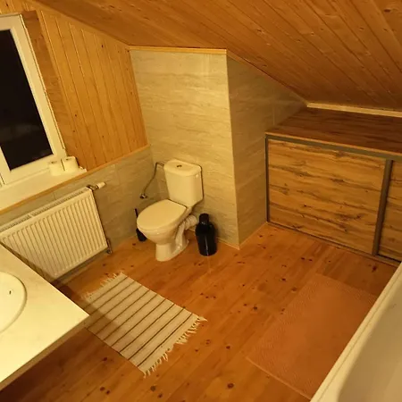 Hétvégi ház Na Hradzi Lakárd